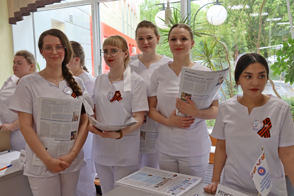 В Курске отметили Международный день медицинской сестры: профсоюз вручил награды лучшим специалистам региона